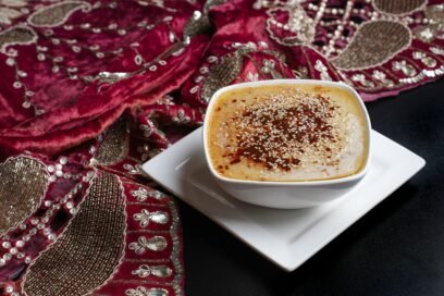 Mehman Haleem with Fresh Bread